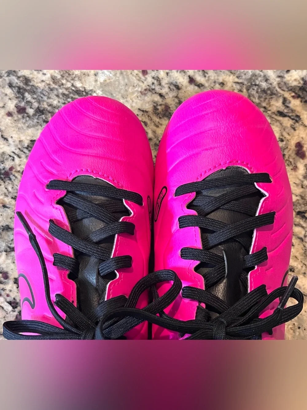 Nike Jr. Tiempo Legend 10 Club Soccer Cleats Fierce Pink Black